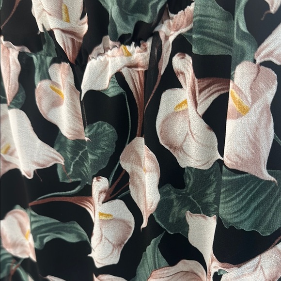 Express Romper - Picture 2 of 6